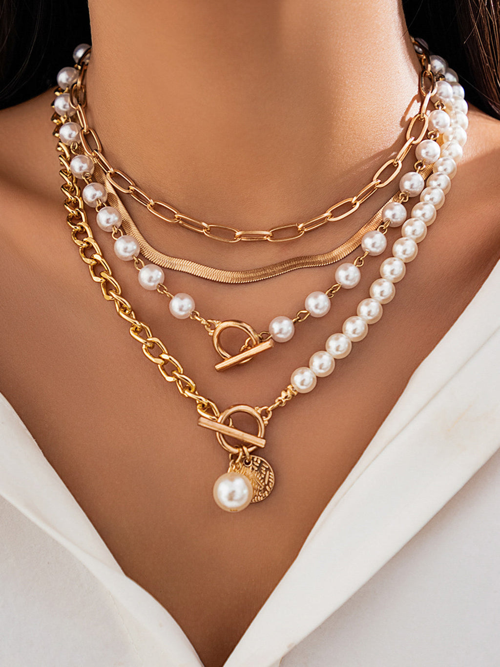 Mia | Elegant Multi-Strand Pearl Necklace With Gold Chain 0