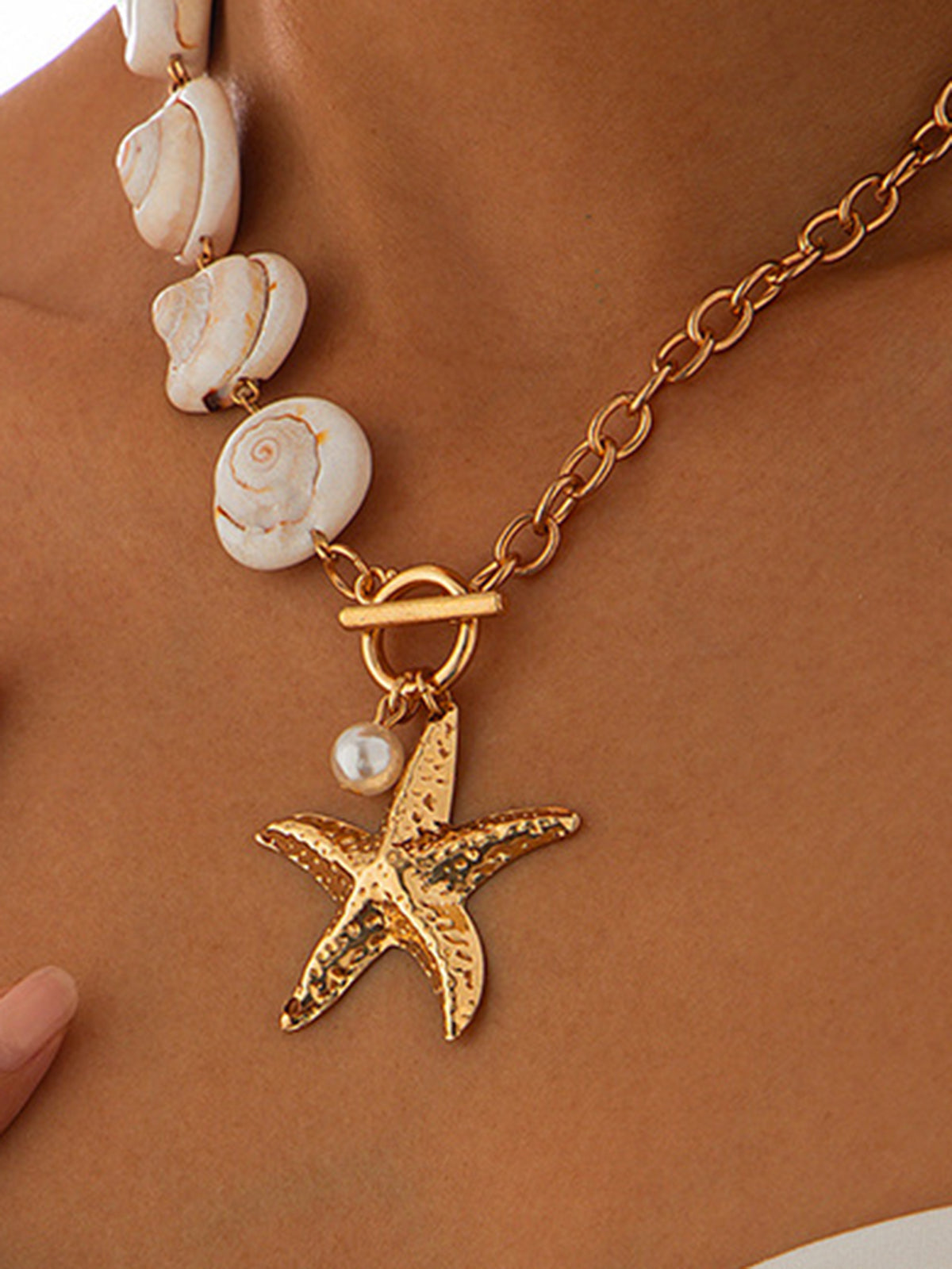 Olivia | Elegant Gold Plated Shell Starfish Necklace 2