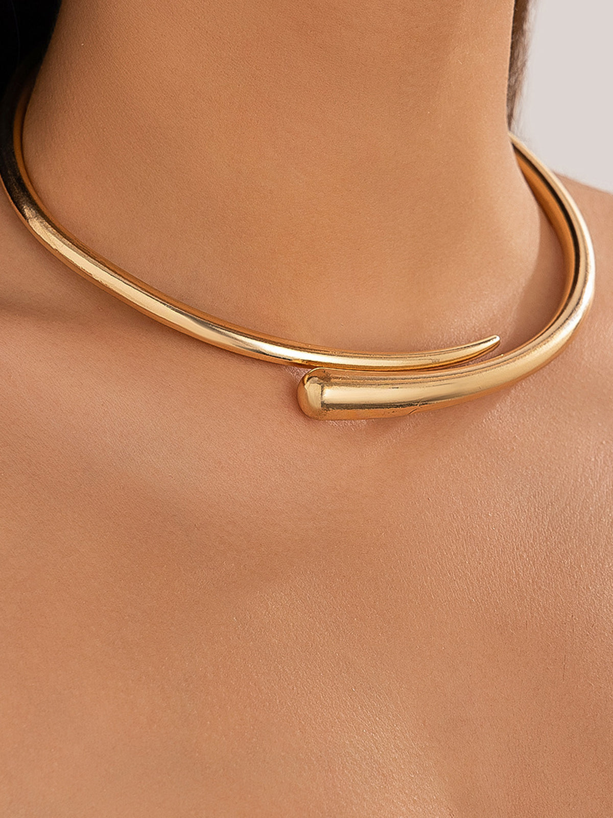 Zoe | Modern Elegant Waterfall Choker 2